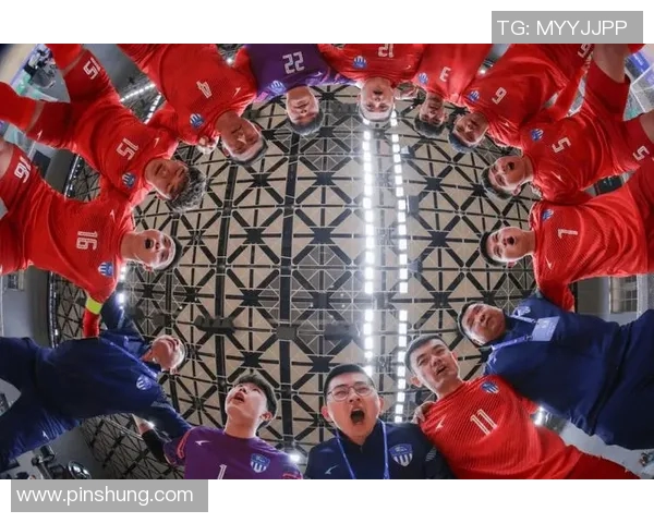 球星合体脸足球大集合 揭秘各大球员面部特征混搭与足球风采