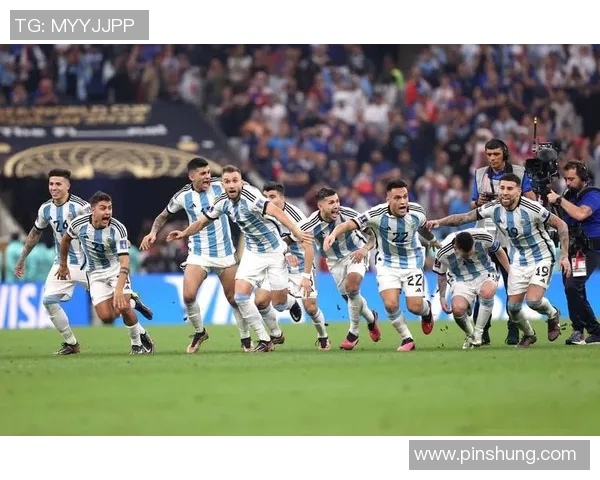 足球明星牌型解析：不同球员风格与角色的多样化展现